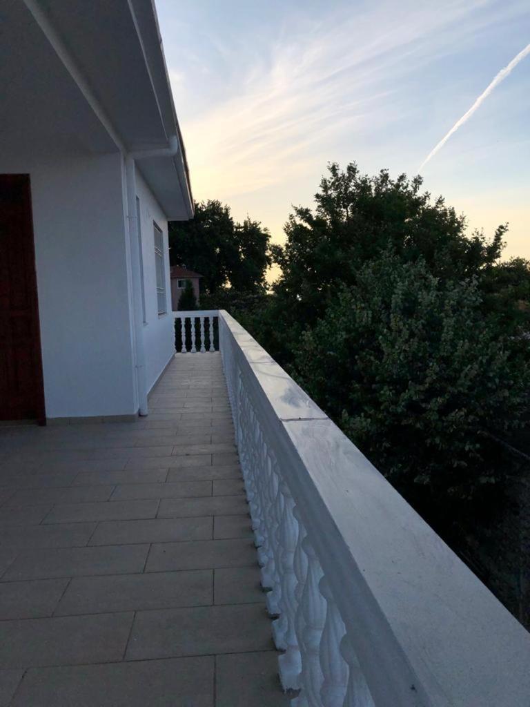 Hotel Shkodra Lake Široka Exteriör bild
