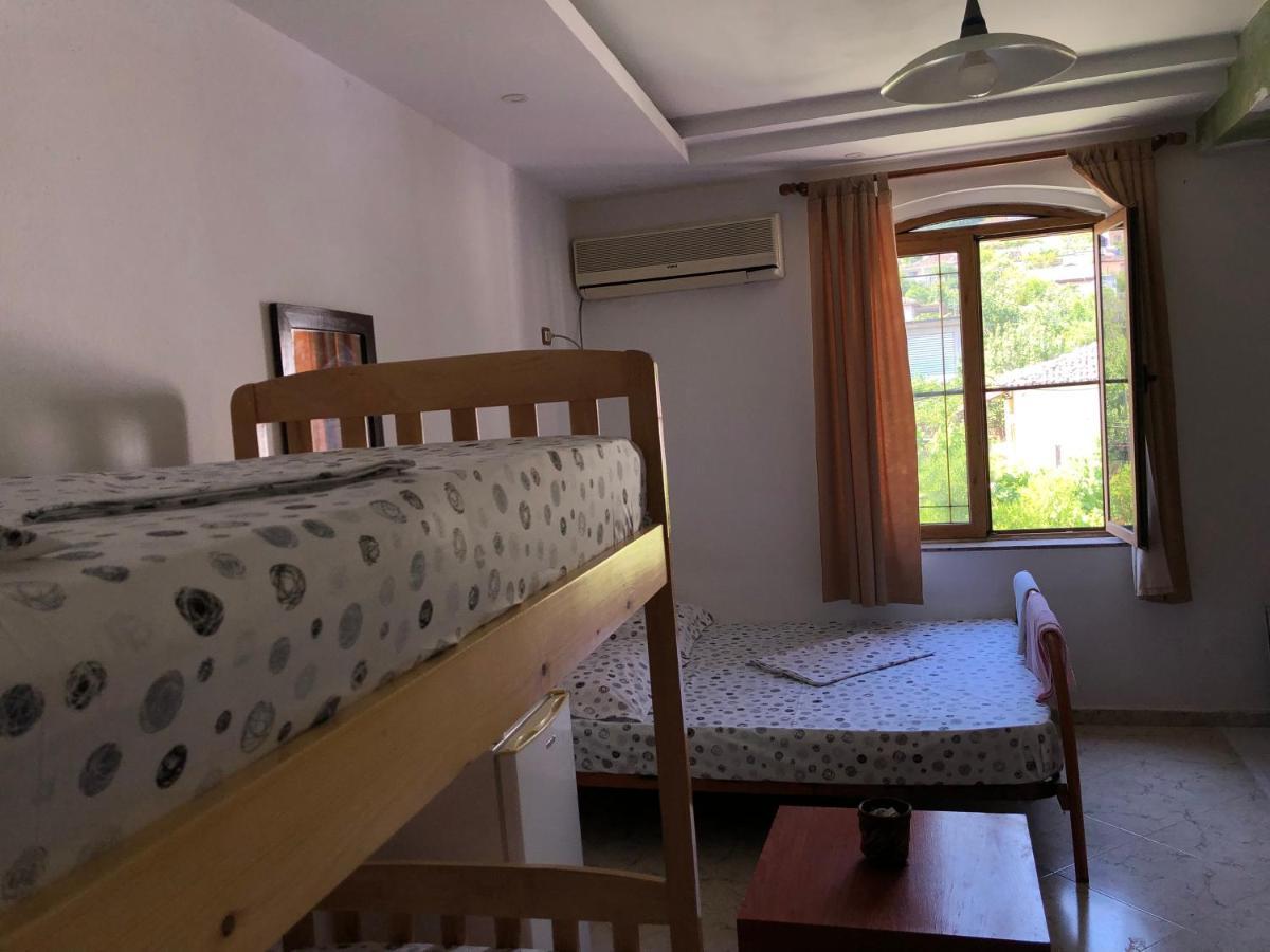 Hotel Shkodra Lake Široka Exteriör bild