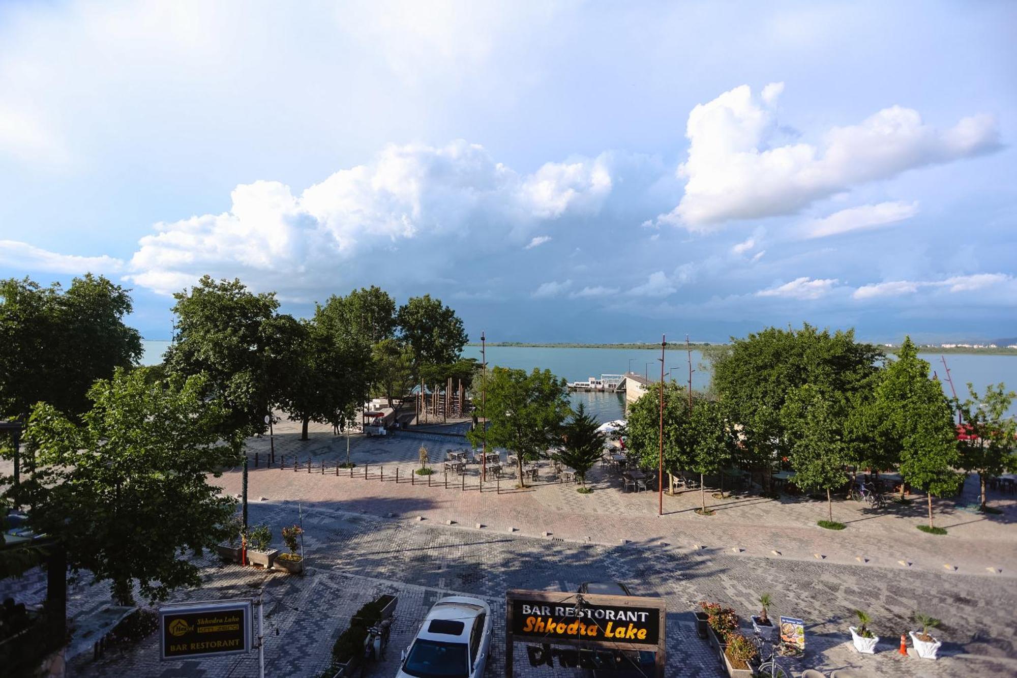 Hotel Shkodra Lake Široka Exteriör bild