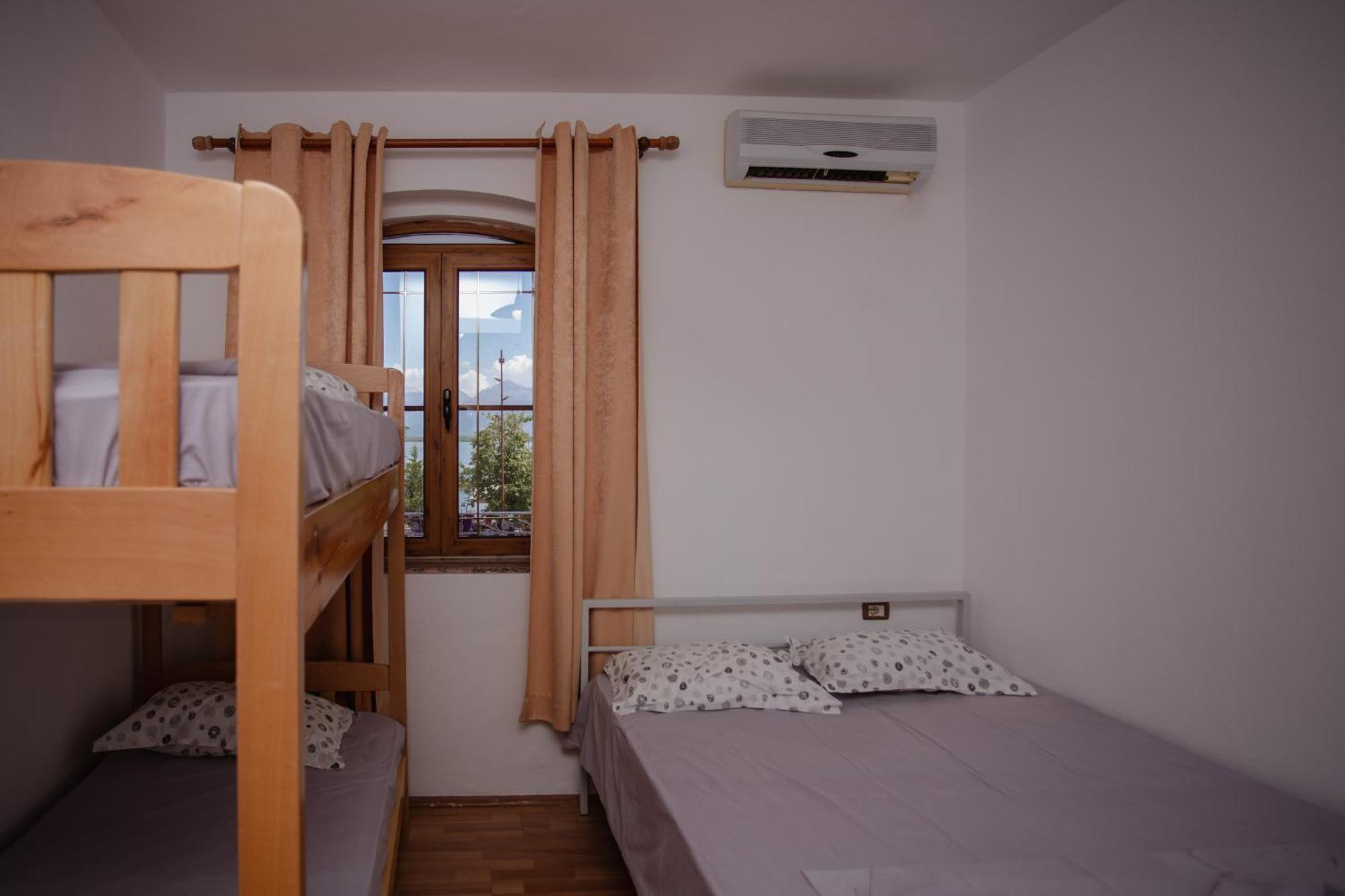 Hotel Shkodra Lake Široka Exteriör bild