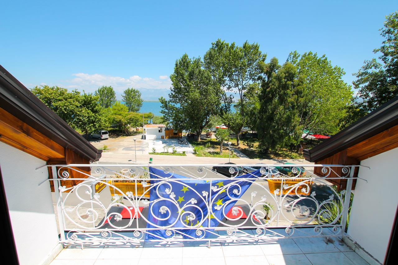 Hotel Shkodra Lake Široka Exteriör bild
